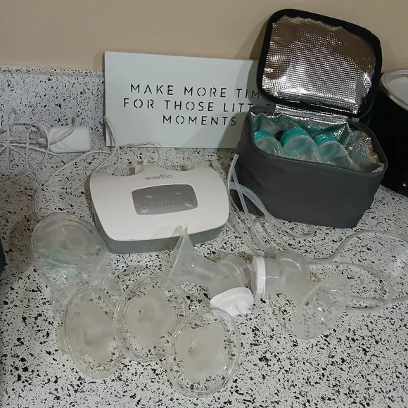 ​Evenflo Advanced Double Electric Kit W/ Travel bag - Picture 2 of 13